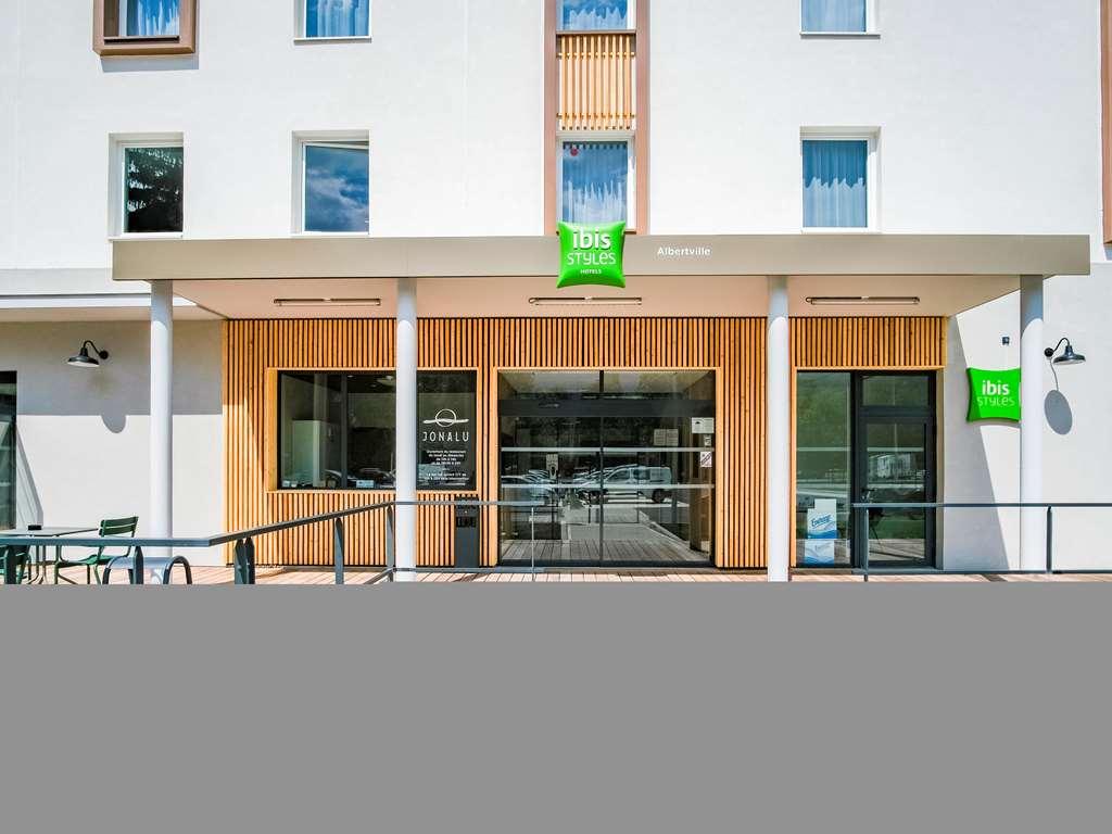 Ibis Styles Albertville Exterior foto